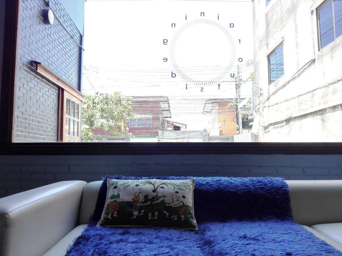 Raining Outside Hostel Bangkok Exterior photo